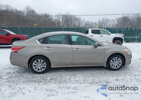 2015 Nissan Altima 2.5 S from USA, damaged, VIN 1N4AL3AP7FN916765